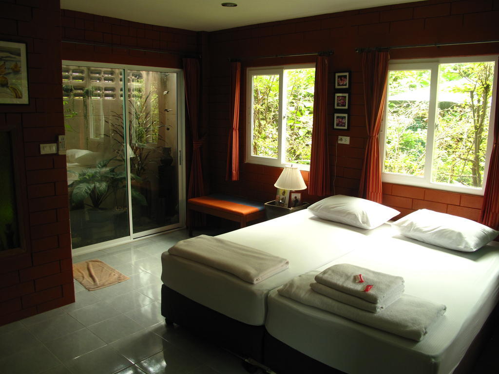 P.Y. Guest House Kanchanaburi Dış mekan fotoğraf